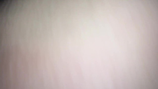 Разъебанная волосатая пилотка женушки крупным планом истекает соками сладострастия